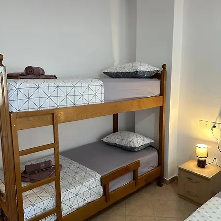 City Beach Apartment Апартаменты *