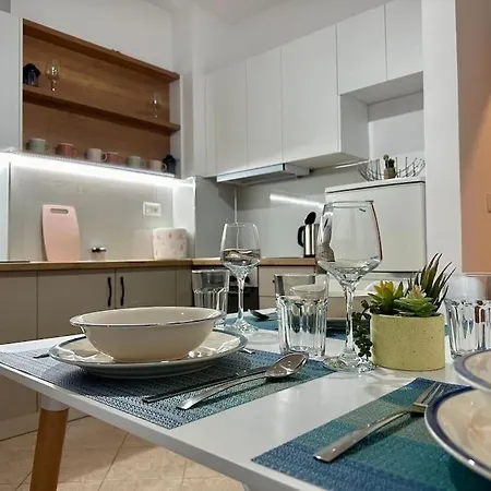 Daire City Beach Apartment Dıraç